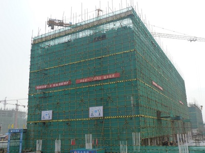 連云港紅巖租賃站批發供應腳手架搭設,鋼管扣件出租,架子管,搭設腳手架